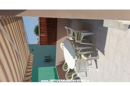 APARTMAN PAULINA/BIBINJE:4+2/STUDIO fotó 3