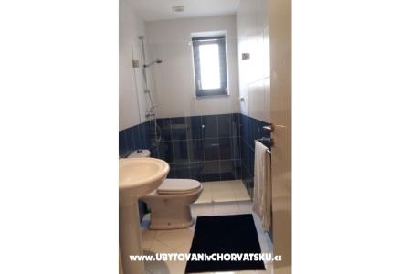 Apartmanok Nives fotó 4