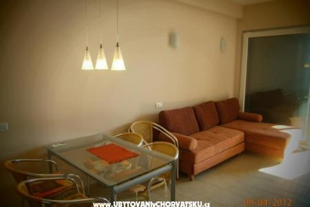 Apartmanok Postrimovski fotó 3