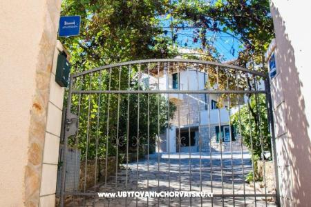 Apartmanok Karampija fotó 5