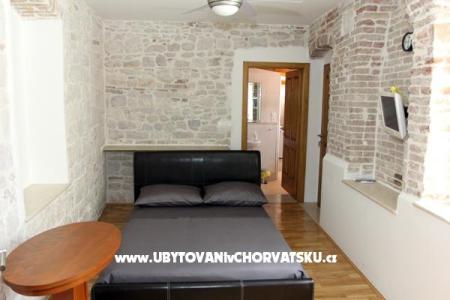 Apartmanok Paola fotó 3
