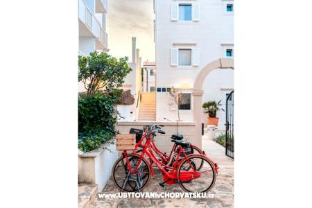 Sutivan Best Apartmanok fotó 4