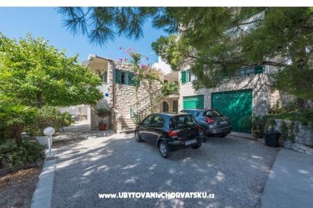 Apartmanok KiS Zelić Brela Horvátország