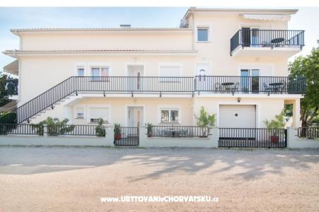 Apartmanok Mihaela fotó 2