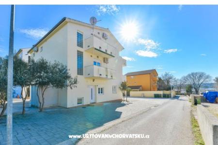 Apartmanok Adria Sv. Filip i Jakov Horvátország