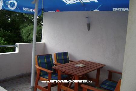 Apartmanok Diklan Sv. Filip i Jakov Horvátország