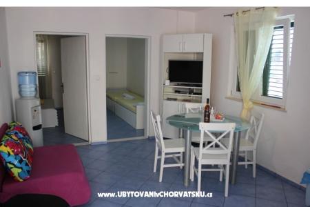 Apartmanok Roza fotó 3