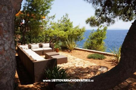 Villa pod borom Hvar sziget Horvátország