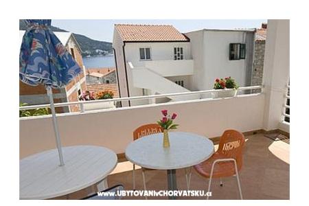Apartmanok Karmelo Antičić fotó 2
