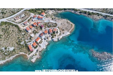 Beachfront Apartmanok Laszlo Karlobag Horvátország