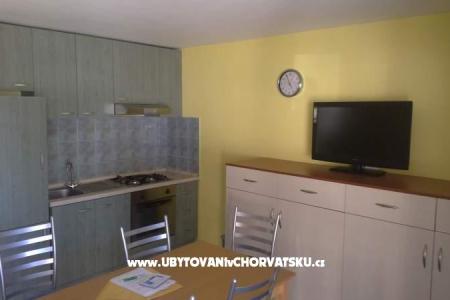 Apartmanok Curiš fotó 3