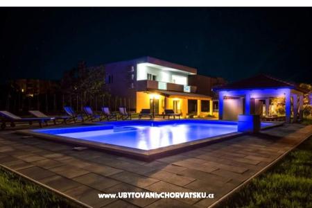 Villa Apartmanok Marko Kaštela Horvátország