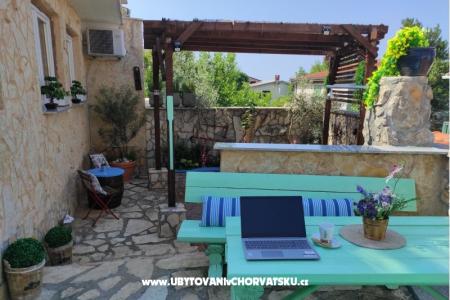 Apartmanok LUNA  Krk sziget Horvátország