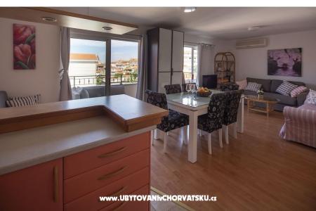 Apartmanok Luny Makarska fotó 3