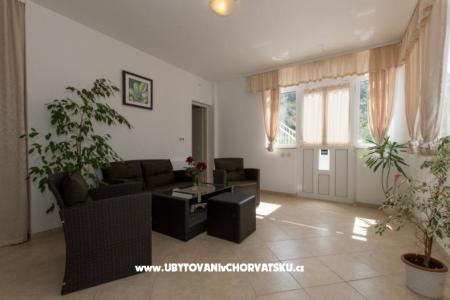 Downtown Apartmanok + Free Parking fotó 4