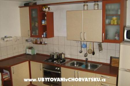 Apartmanok Makarska fotó 3