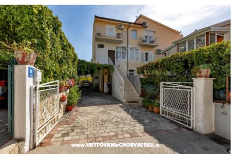 Rosalia Apartmanok Makarska Horvátország