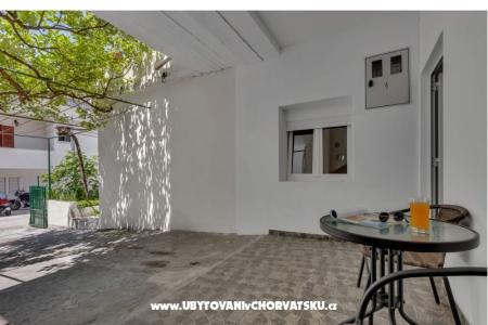Sunny Garden Apartmanok Ana Makarska Horvátország