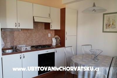 Villa Apartmanok Sumić fotó 4
