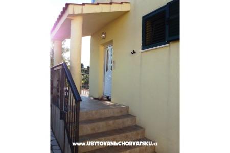 Apartmanok Liljana fotó 4