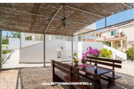 BayBeach Apartmanok Sevid fotó 4