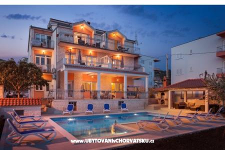  Villa s bazenom  SB Matijas Marina - Trogir Horvátország