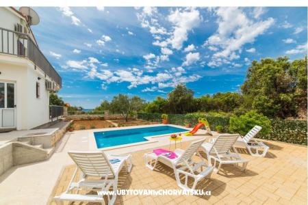 Apartmanok Vila Nena medencével fotó 5