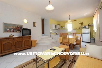 Apartmanok Tomy fotó 3
