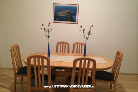 Apartmanok Venka Kalmeta fotó 5