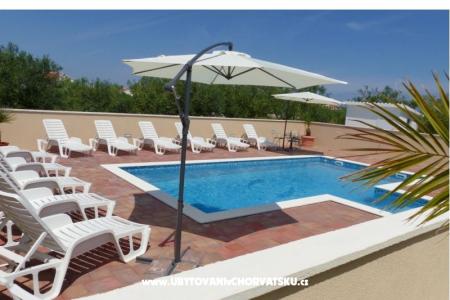 POOL HOUSE STIPE Nin - Zadar Horvátország