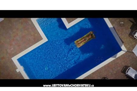 POOL HOUSE STIPE fotó 4