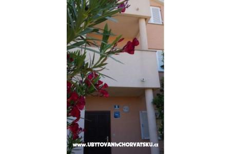 Oasis Apartmanok fotó 2