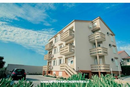 Apartmanok Matan Novalja - Pag Horvátország