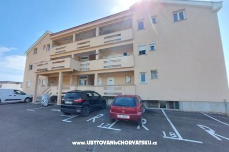 Apartmanok Zrnc fotó 2