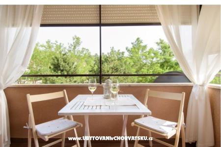 Apartman Alba.4*.more , odmor Novigrad Horvátország