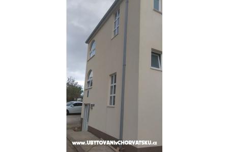 Apartani Vukušić fotó 3