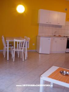 Apartmanok Lović fotó 3