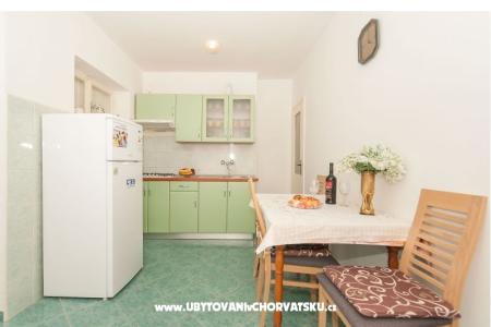 Apartmanok Neda Vulić Omiš Horvátország