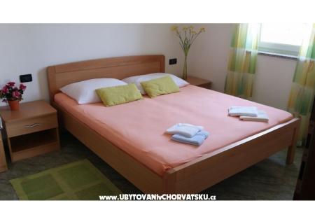 Apartmanok Karmen fotó 5
