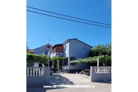 Apartmanok Anka Pakoštane Horvátország