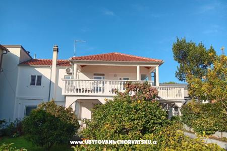 Apartmanok Filip Pakoštane Horvátország