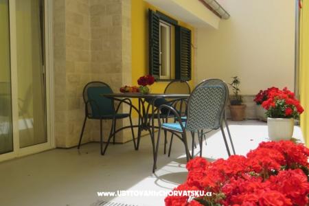 Apartmanok Lucija fotó 2