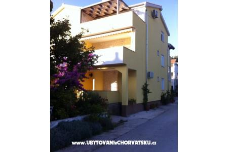 Apartmanok Marino Pakoštane Horvátország