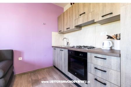 Apartmanok s bazenom Cvita/Podstrana fotó 3