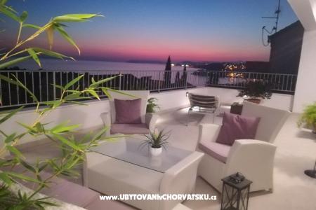 Holiday villa LUX Podstrana Horvátország