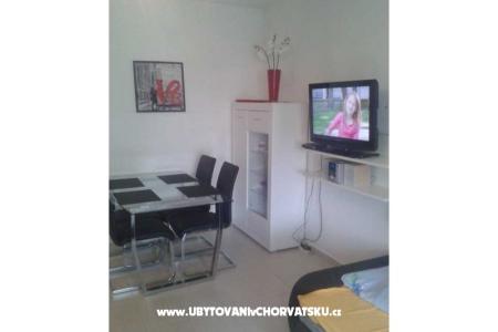 Apartman uz Plažu fotó 3