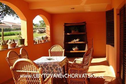 Apartmanok Tina fotó 5