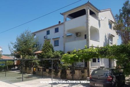 Casa Nostra Poreč Horvátország