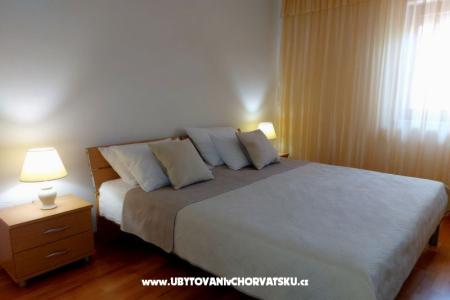 Apartmanok TONĆI I IRIS*** fotó 5