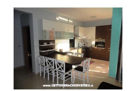 Apartmanok Dora fotó 5